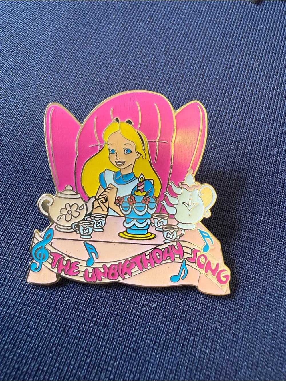 Disney Store 2002 Magical Musical Moments 12 pins Pooh Alice Lion King